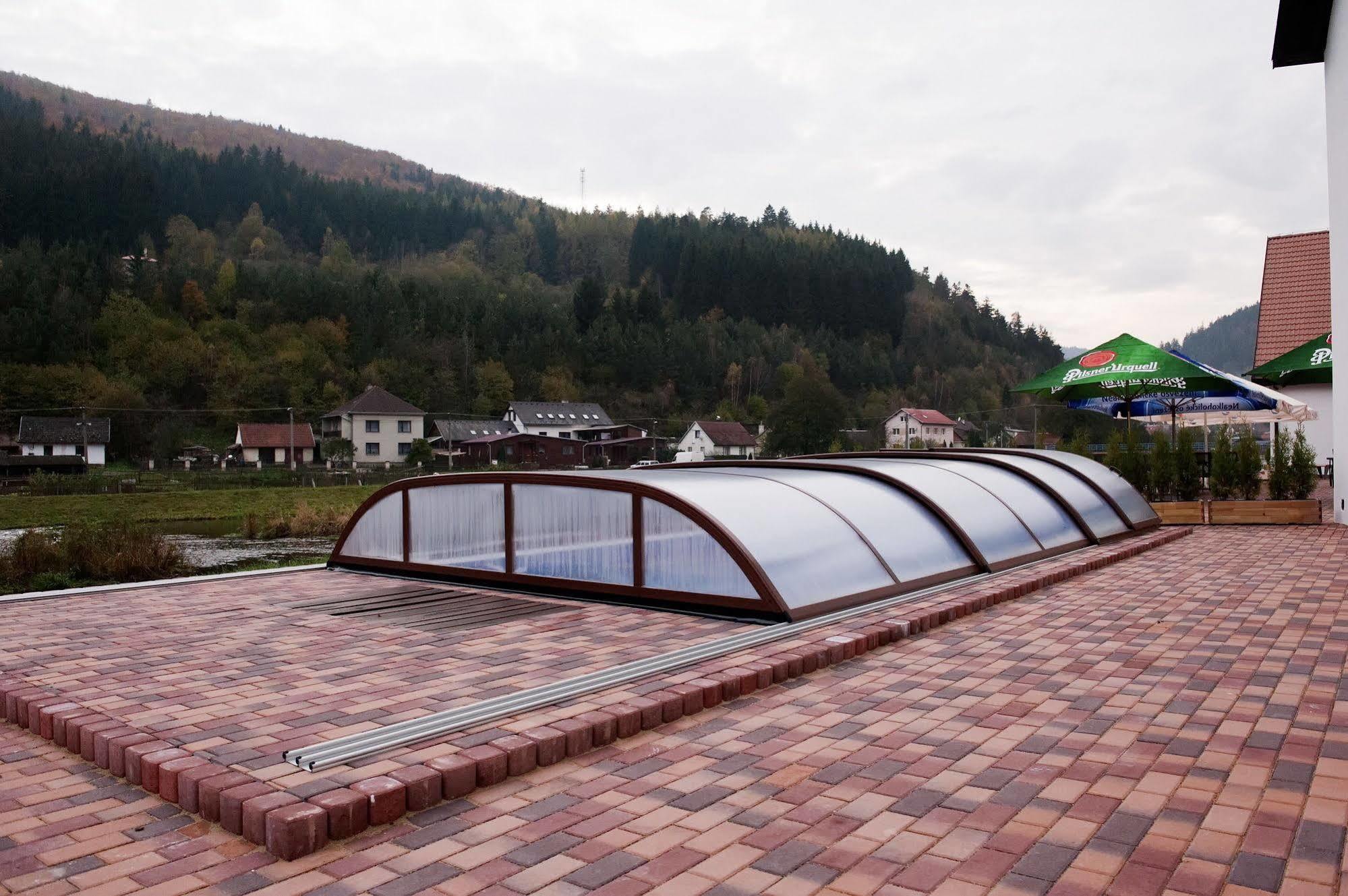 Hotel Vír Exterior foto